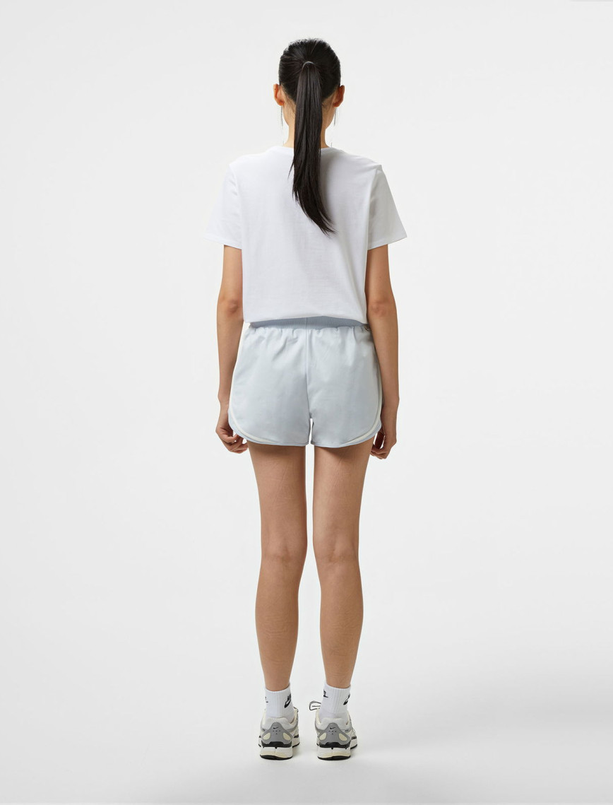 Nike Sportswear Collection Kadın Mavi Şort Nike Sportswear Collection Kadın Mavi Şort