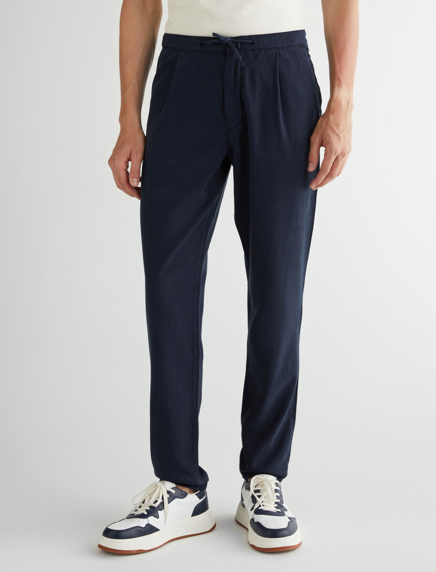 GANT Erkek Lacivert Jogger Fit Pantolon GANT Erkek Lacivert Jogger Fit Pantolon