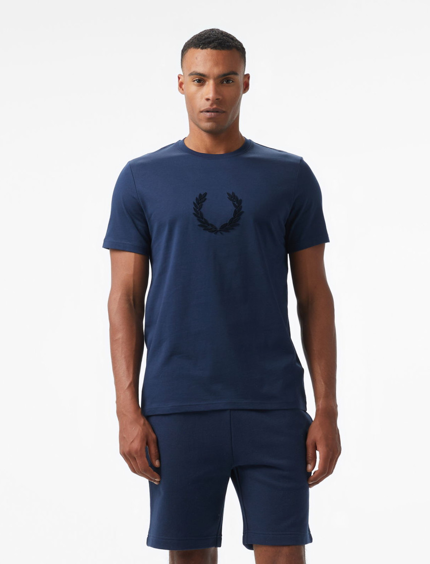 Fred Perry Textured Laurel Wreath Erkek Bej T-Shirt Fred Perry Textured Laurel Wreath Erkek Bej T-Shirt