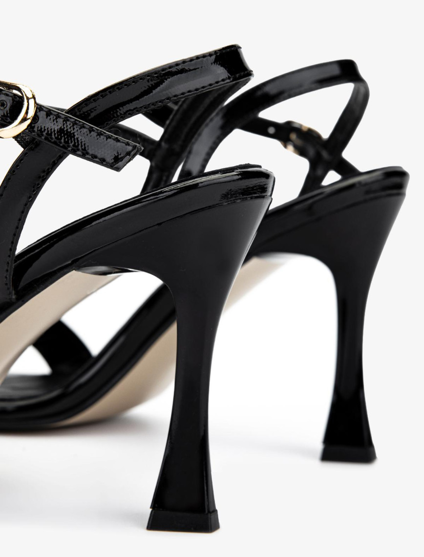 Valmenti Kadın Siyah Rugan Topuklu Ayakkabı Valmenti Kadın Siyah Rugan Topuklu Ayakkabı