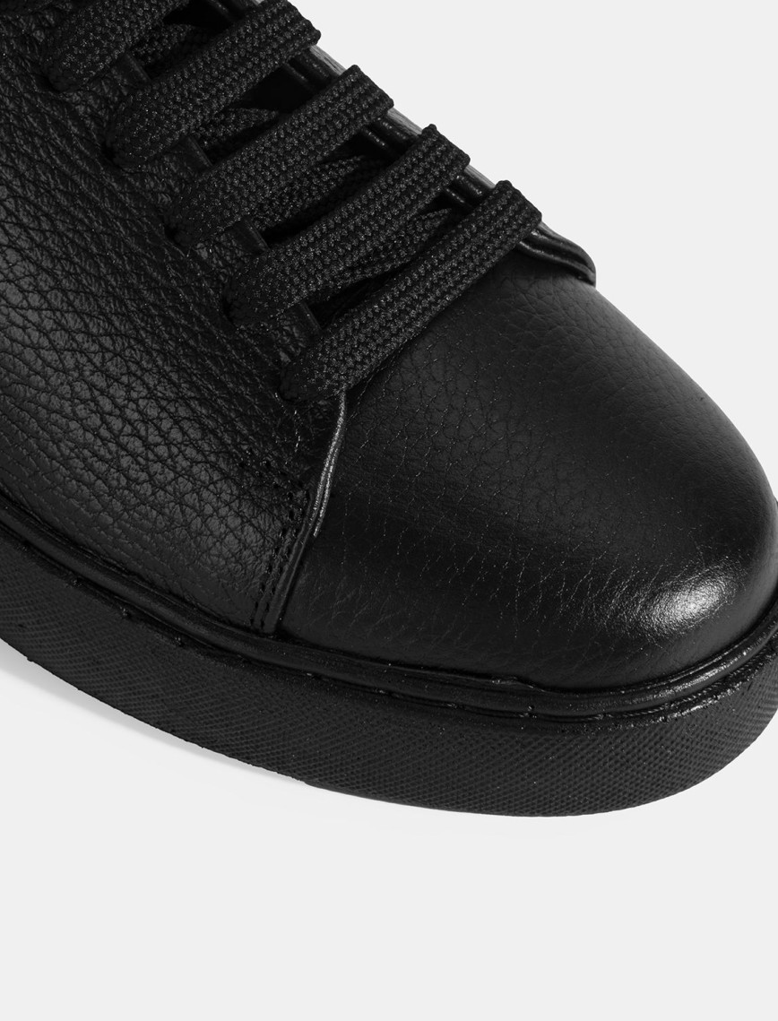 Kadın Siyah Bağcıklı Deri Günlük Ayakkabı Kadın Siyah Bağcıklı Deri Günlük Ayakkabı