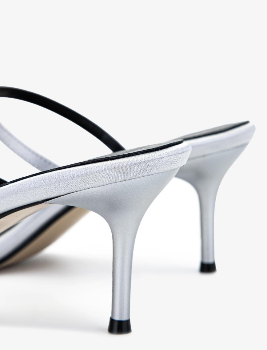 Valmenti Kadın Tekstil Gümüş Topuklu Terlik Valmenti Kadın Tekstil Gümüş Topuklu Terlik