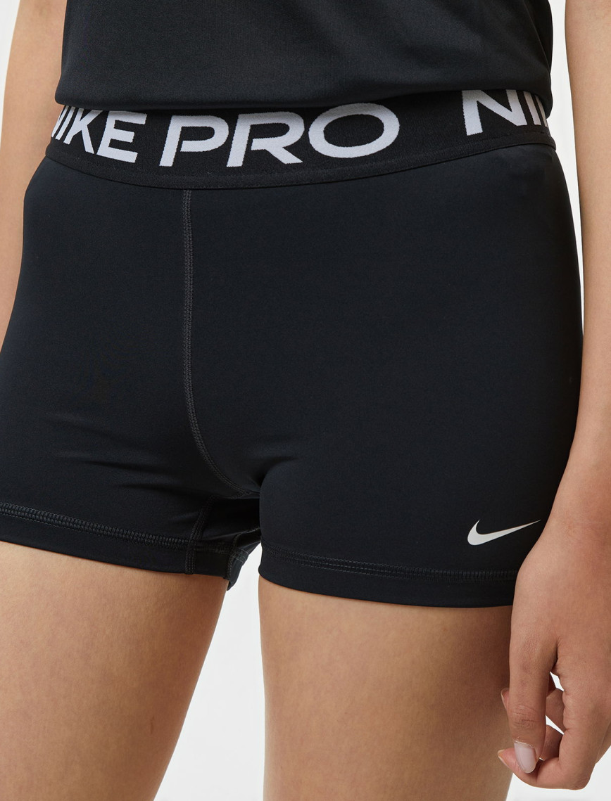 Nike Pro 365 8cm Kadın Siyah Şort Nike Pro 365 8cm Kadın Siyah Şort