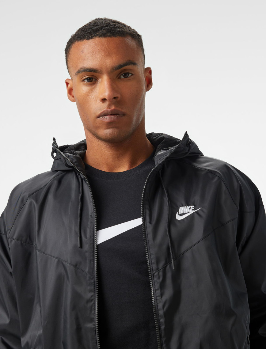 Nike Sportswear Woven Wildrunner Hooded Erkek Siyah Kapüşonlu Rüzgarlık Nike Sportswear Woven Wildrunner Hooded Erkek Siyah Kapüşonlu Rüzgarlık