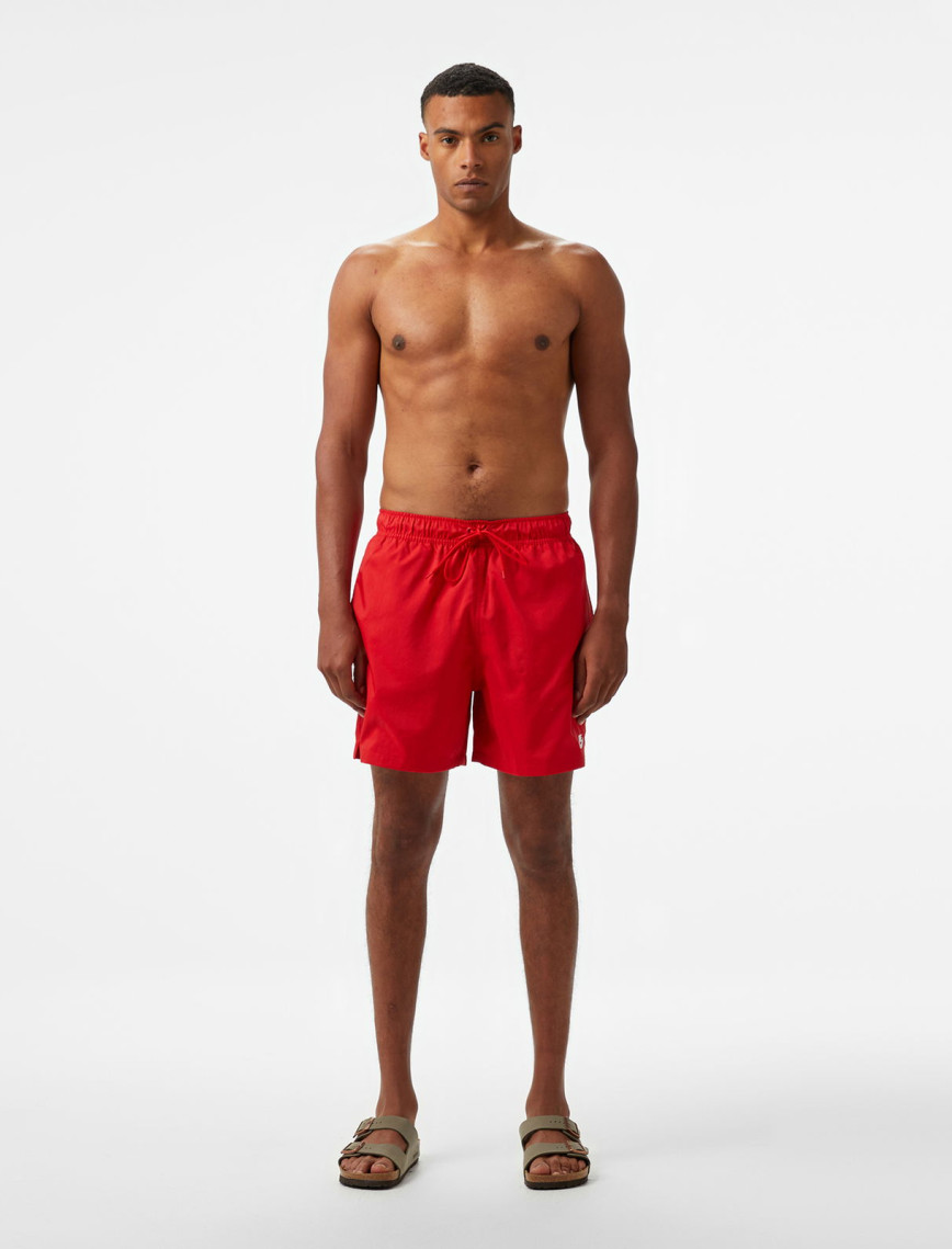 Nike Club Flow Erkek Kırmızı Şort Nike Club Flow Erkek Kırmızı Şort