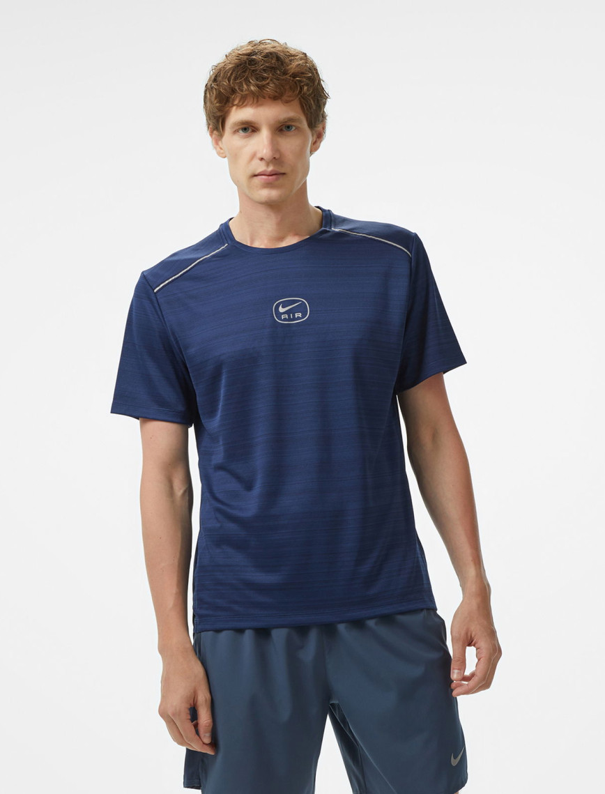 Nike Air Run Erkek Lacivert T-Shirt Nike Air Run Erkek Lacivert T-Shirt