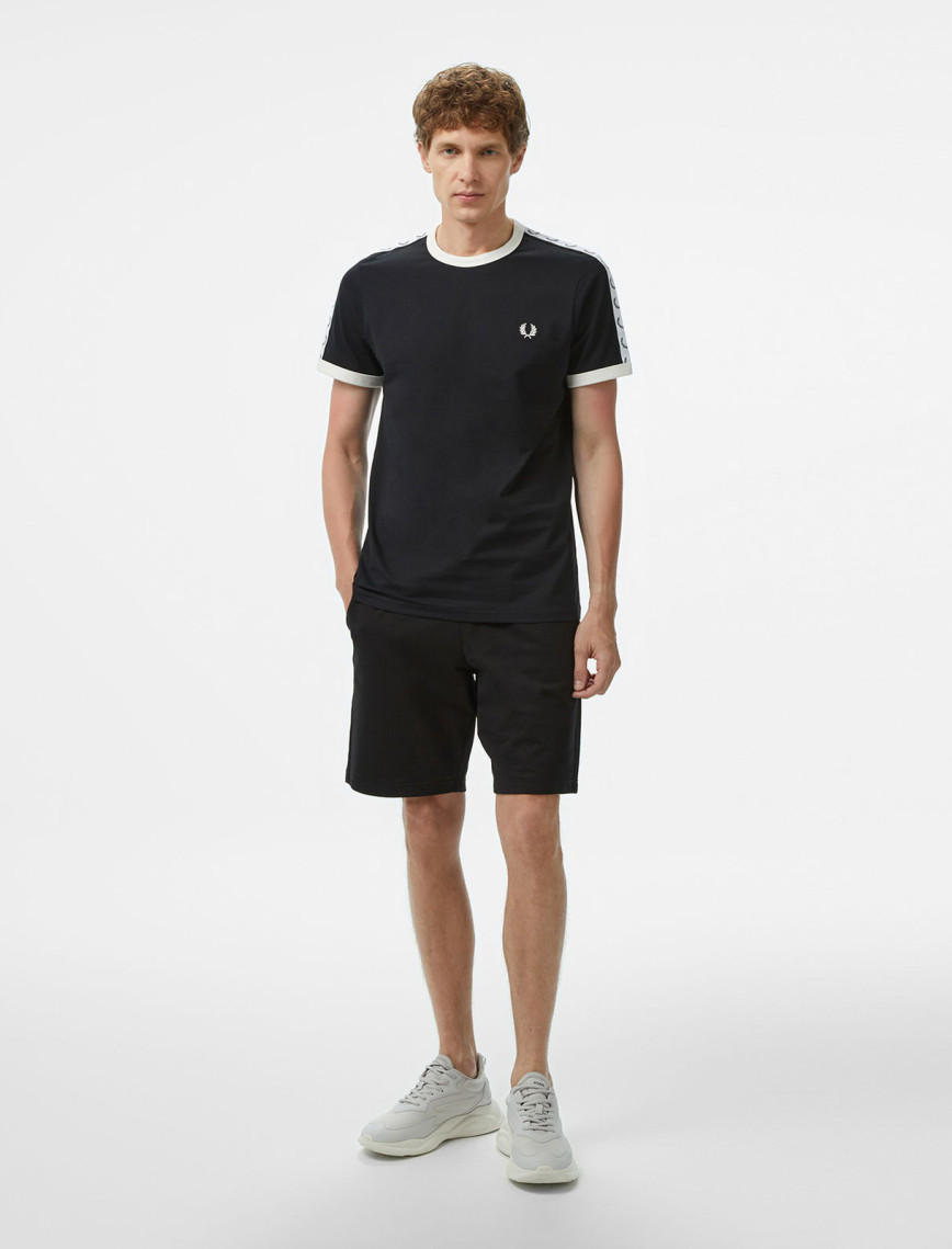 Fred Perry Taped Ringer Erkek Siyah T-Shirt Fred Perry Taped Ringer Erkek Siyah T-Shirt