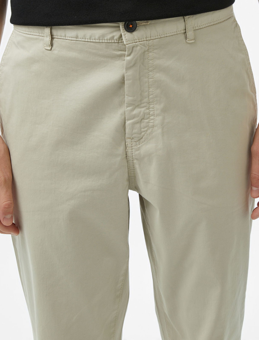 BOSS Chino Tapered DS 5 Erkek Açık Bej Pantolon BOSS Chino Tapered DS 5 Erkek Açık Bej Pantolon