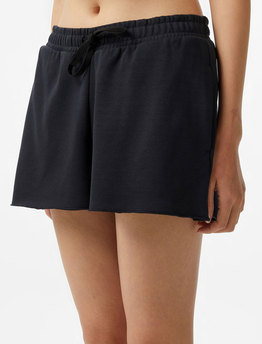 Under Armour Ua Rival Terry Short Kadın Siyah Şort Under Armour Ua Rival Terry Short Kadın Siyah Şort