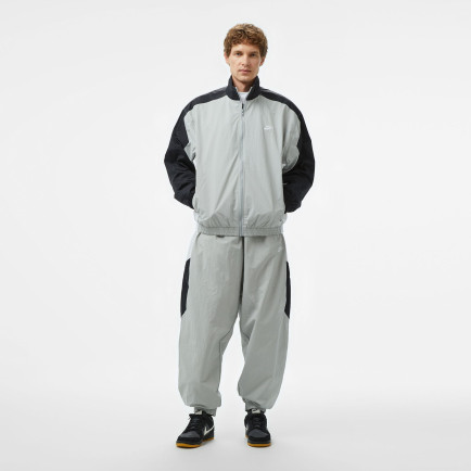 Nike Club Woven Erkek Gri Eşofman Altı Nike Club Woven Erkek Gri Eşofman Altı