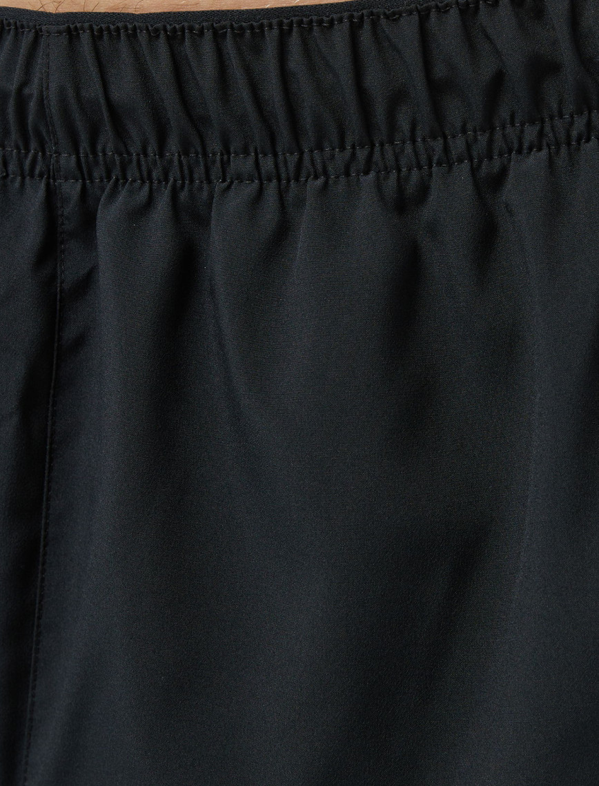 Nike Challenger Run Energy Erkek Siyah Şort Nike Challenger Run Energy Erkek Siyah Şort