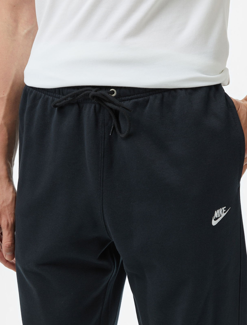 Nike Club Fit Erkek Siyah Eşofman Altı Nike Club Fit Erkek Siyah Eşofman Altı