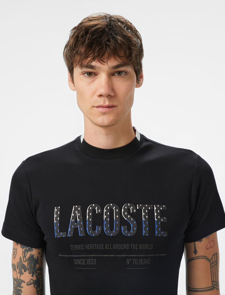 Lacoste Erkek Slim Fit Bisiklet Yaka Baskılı Siyah T-Shirt Lacoste Erkek Slim Fit Bisiklet Yaka Baskılı Siyah T-Shirt