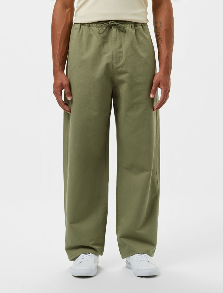 Lacoste Erkek Relaxed Fit Haki Pantolon Lacoste Erkek Relaxed Fit Haki Pantolon