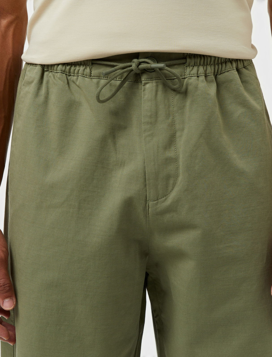 Lacoste Erkek Relaxed Fit Haki Pantolon Lacoste Erkek Relaxed Fit Haki Pantolon