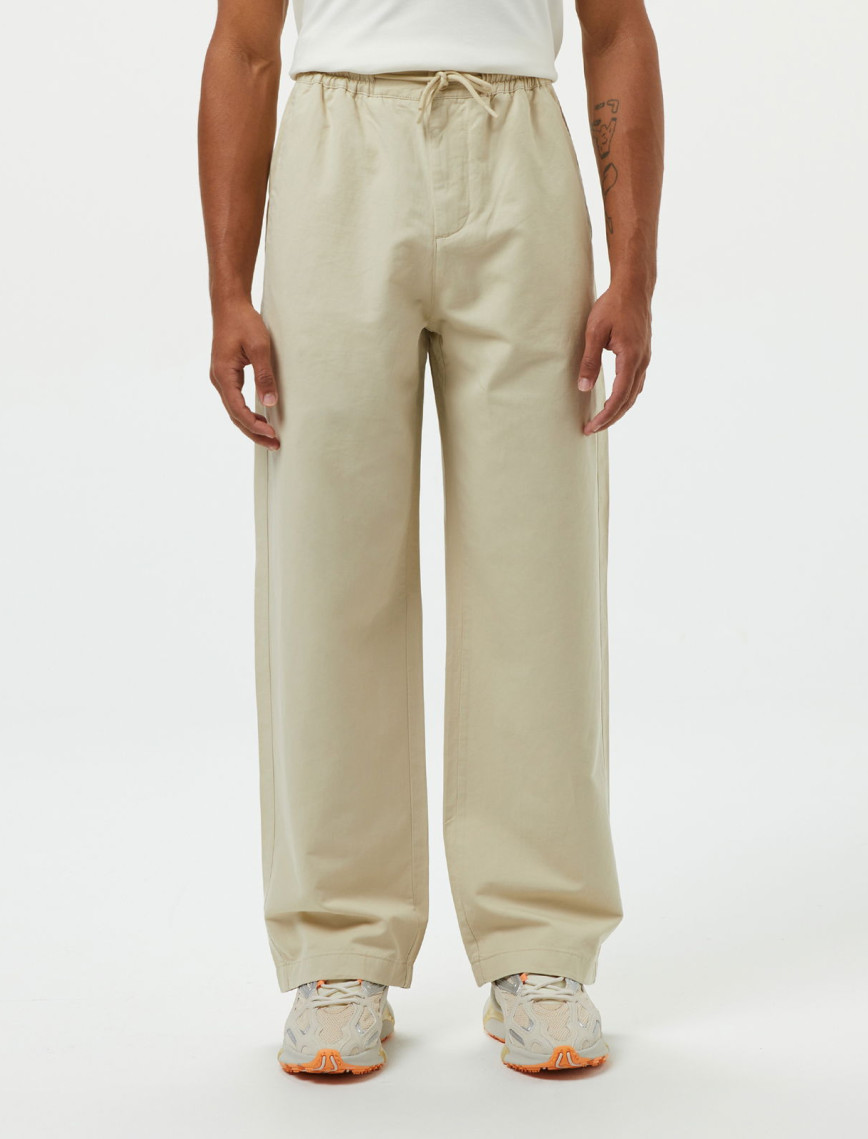 Lacoste Erkek Relaxed Fit Bej Pantolon Lacoste Erkek Relaxed Fit Bej Pantolon