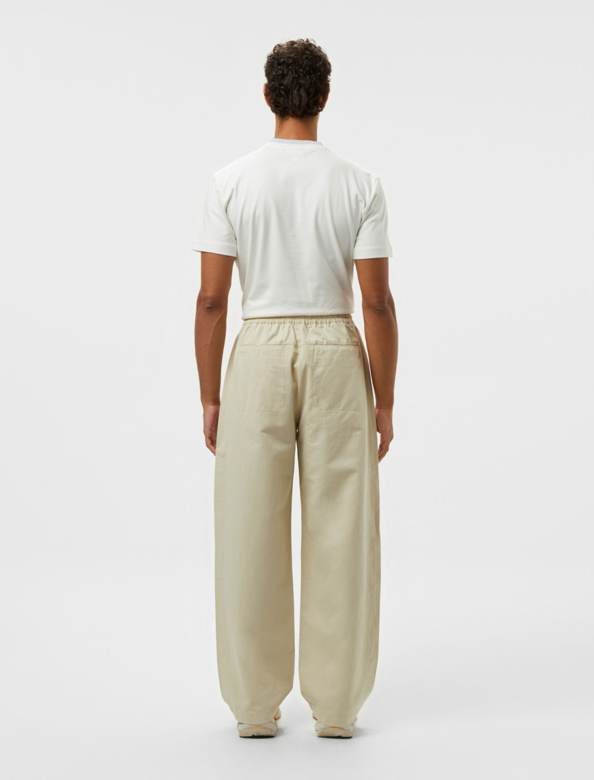 Lacoste Erkek Relaxed Fit Bej Pantolon Lacoste Erkek Relaxed Fit Bej Pantolon