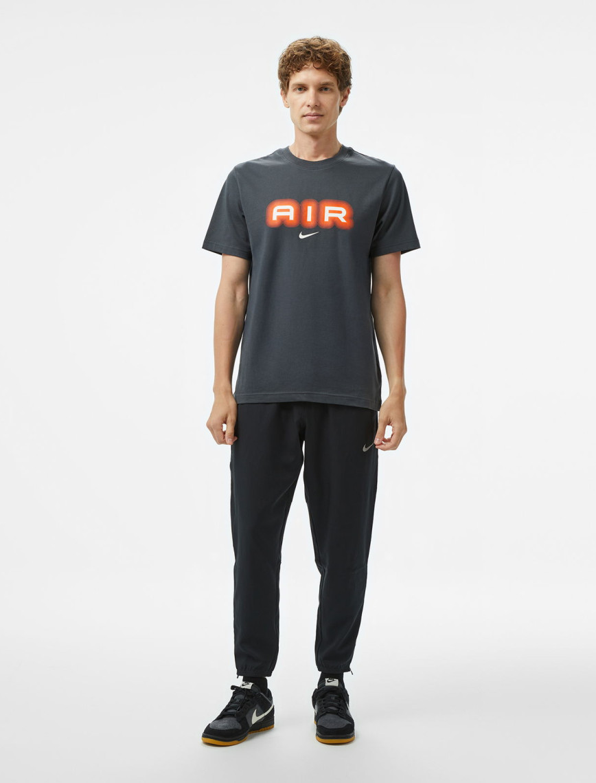 Nike Dri-Fit Challenger Woven Erkek Gri Eşofman Altı Nike Dri-Fit Challenger Woven Erkek Gri Eşofman Altı
