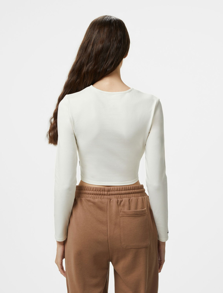 Converse Twist Front Kadın Uzun Kollu Krem T-Shirt Converse Twist Front Kadın Uzun Kollu Krem T-Shirt