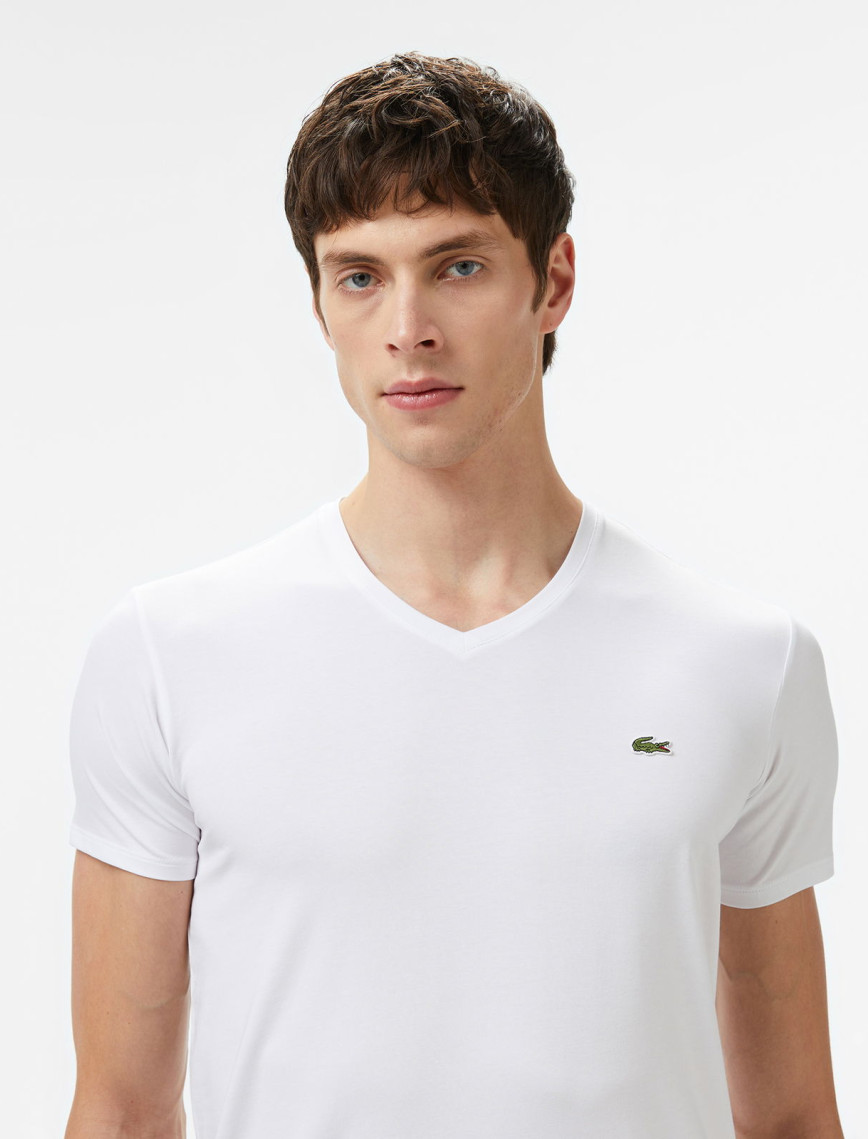 Lacoste Erkek Slim Fit V Yaka Beyaz T-Shirt Lacoste Erkek Slim Fit V Yaka Beyaz T-Shirt