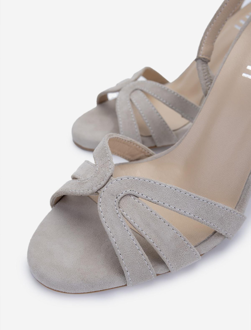 Valmenti Kadın Bej Süet Topuklu Ayakkabı Valmenti Kadın Bej Süet Topuklu Ayakkabı