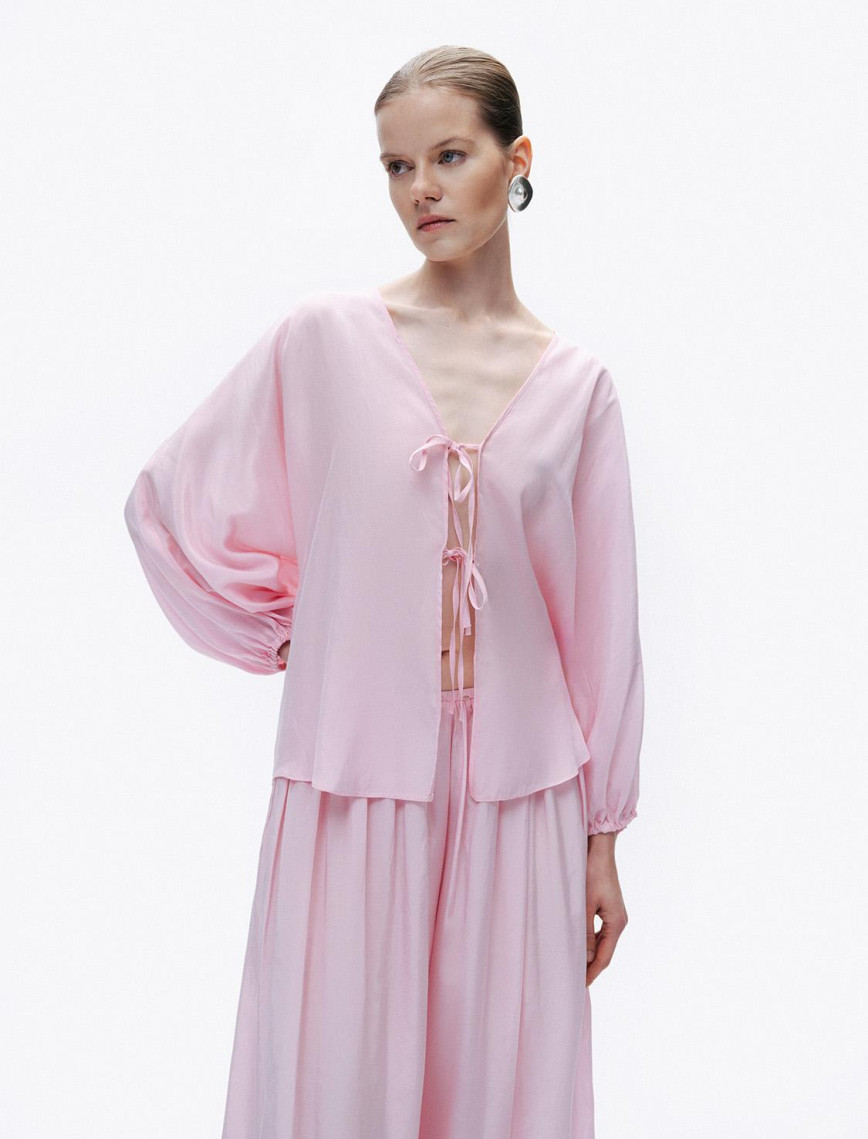 Boncuk İşlemeli Gömlek Boncuk İşlemeli Gömlek