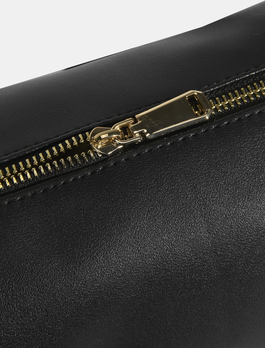 Kadın Siyah Ayarlanabilir Askılı Omuz Çantası