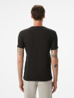 Lacoste Erkek Slim Fit Bisiklet Yaka Siyah T-Shirt Lacoste Erkek Slim Fit Bisiklet Yaka Siyah T-Shirt