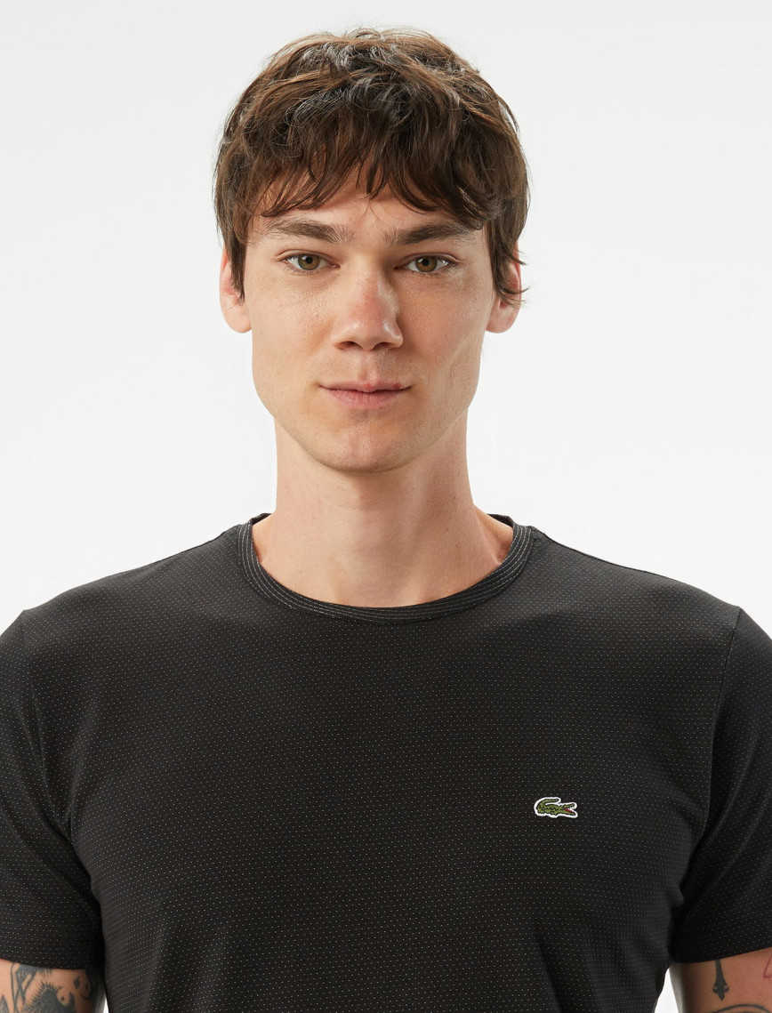 Lacoste Erkek Slim Fit Bisiklet Yaka Siyah T-Shirt Lacoste Erkek Slim Fit Bisiklet Yaka Siyah T-Shirt
