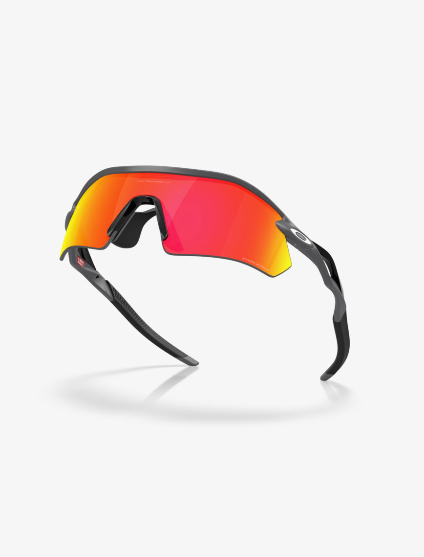 Oakley OO9495D Unisex Renkli Güneş Gözlüğü Oakley OO9495D Unisex Renkli Güneş Gözlüğü