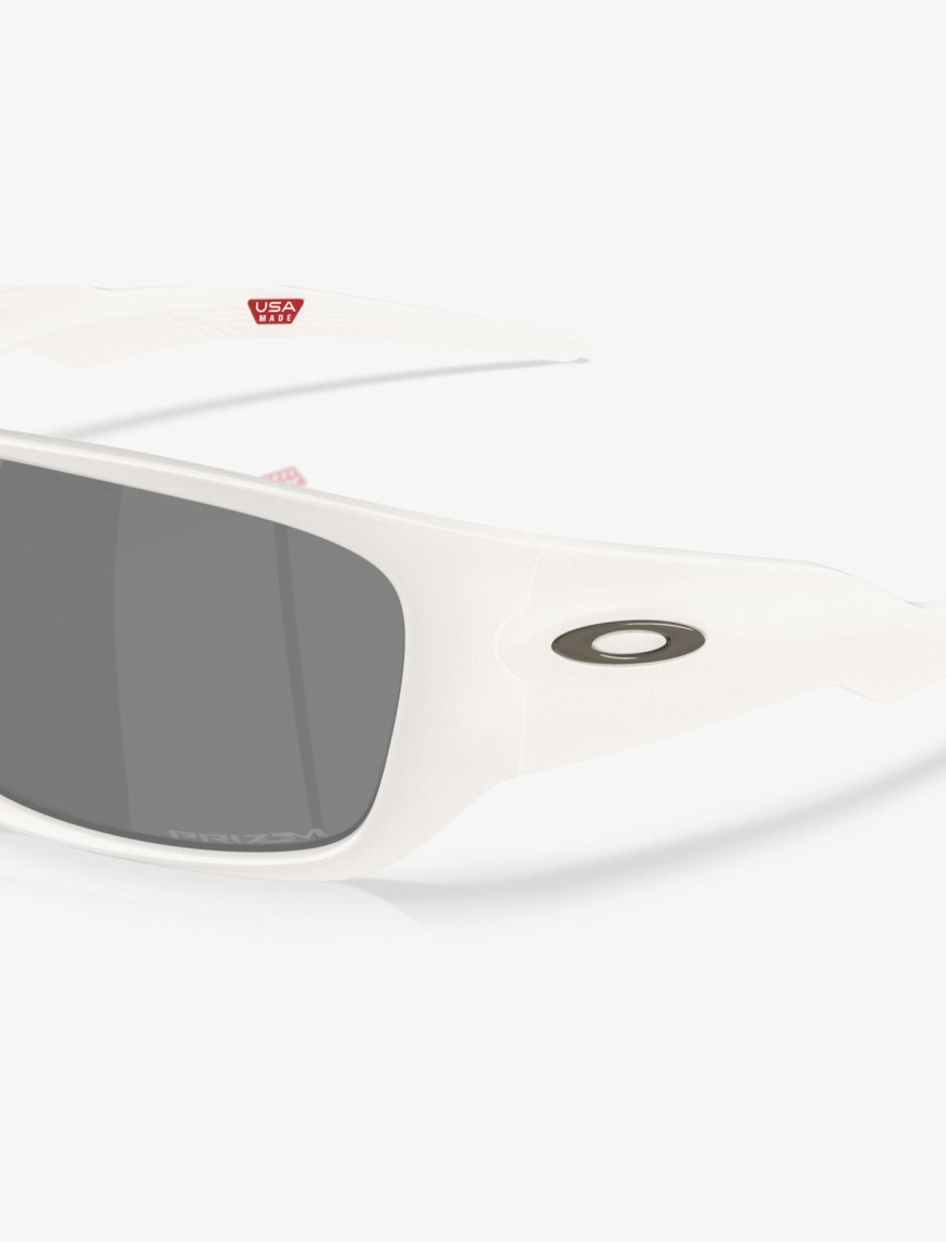 Oakley OO9486 Erkek Beyaz Güneş Gözlüğü Oakley OO9486 Erkek Beyaz Güneş Gözlüğü