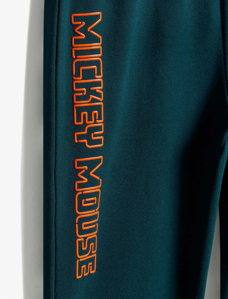 adidas Disney Mickey Mouse Çocuk Beyaz Eşofman Takımı adidas Disney Mickey Mouse Çocuk Beyaz Eşofman Takımı