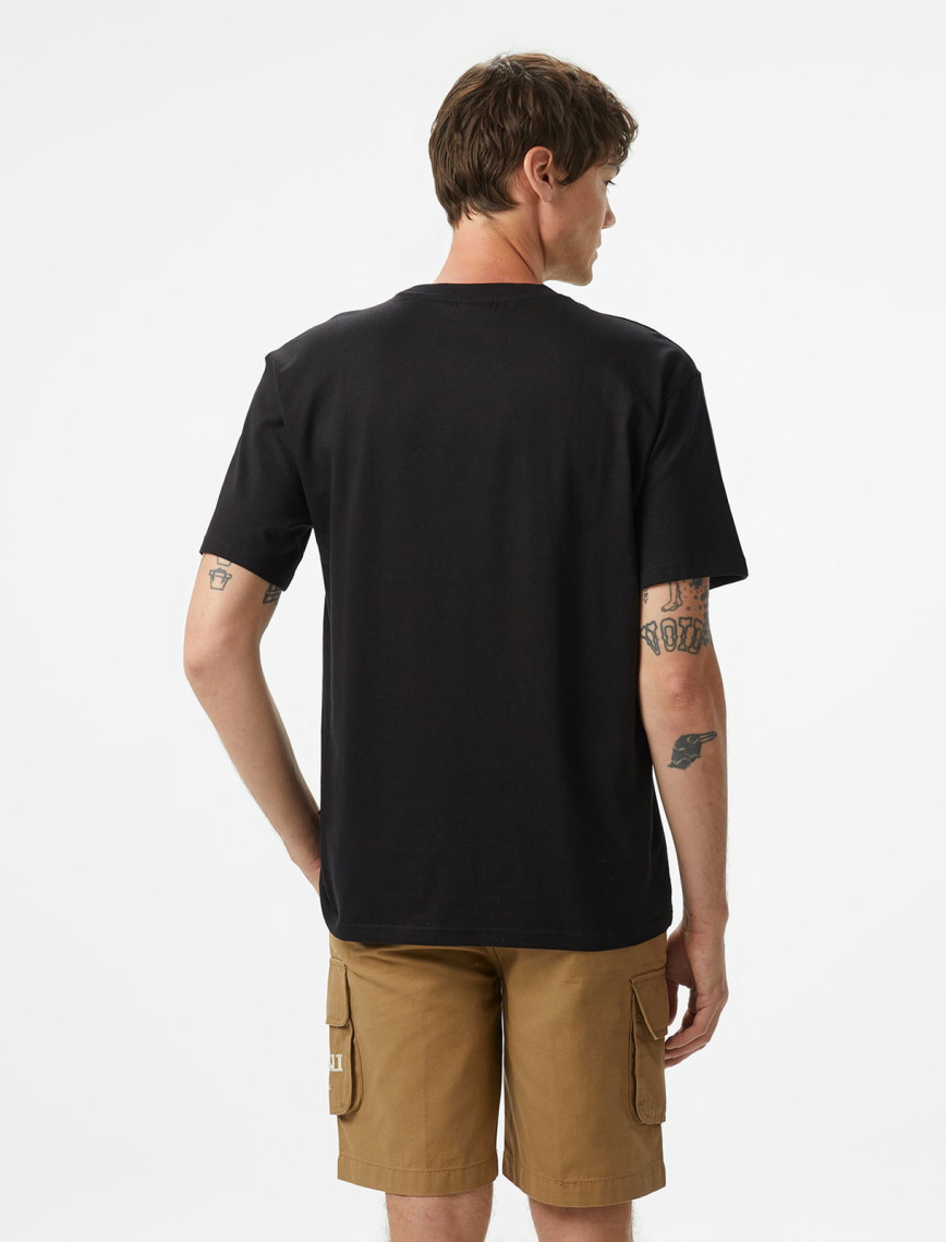 Karl Kani Woven Signature Airbush Amor Erkek Siyah T-Shirt Karl Kani Woven Signature Airbush Amor Erkek Siyah T-Shirt