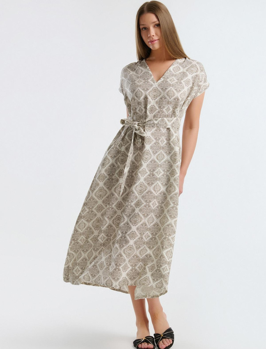 Kadın Beyaz Mix %100 Keten Desenli V Yaka Cepli Uzun Elbise