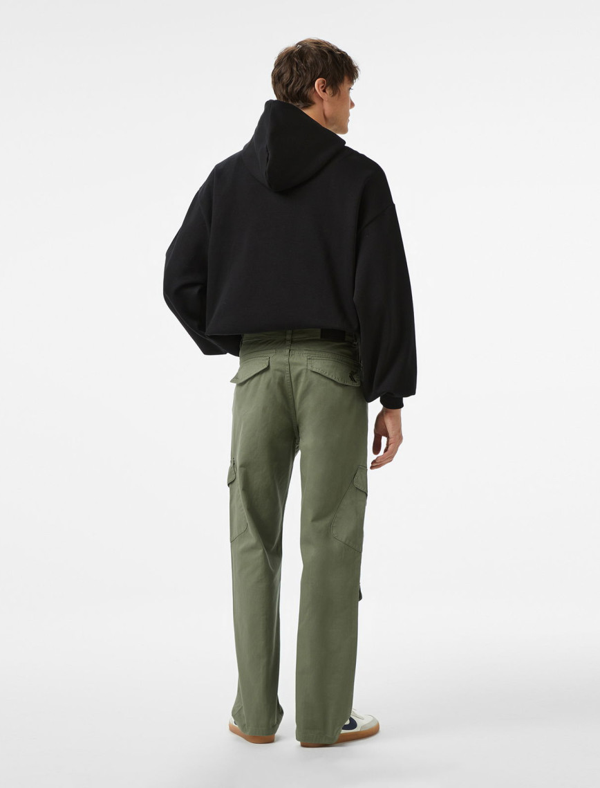 Karl Kani Og Slanted Pocket Cargo Erkek Yeşil Pantolon Karl Kani Og Slanted Pocket Cargo Erkek Yeşil Pantolon