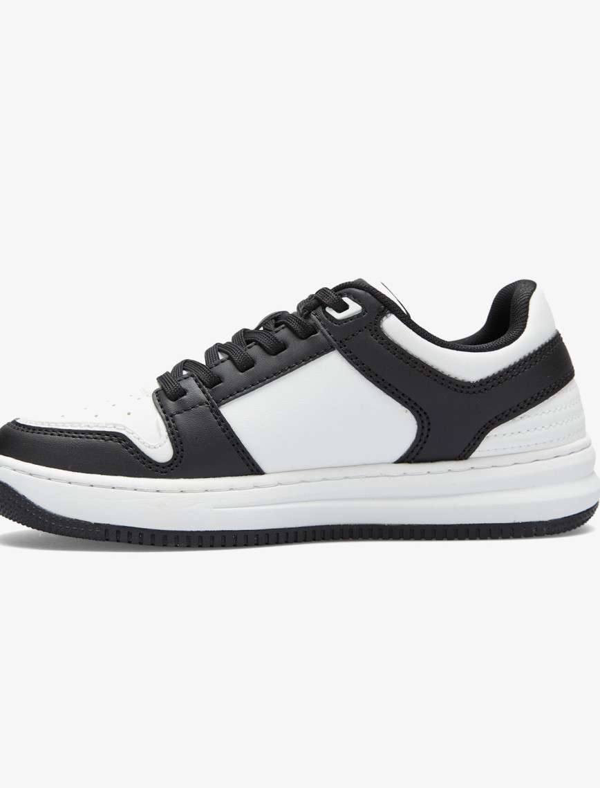 Emporio Armani Kadın Beyaz/Siyah Sneaker Emporio Armani Kadın Beyaz/Siyah Sneaker