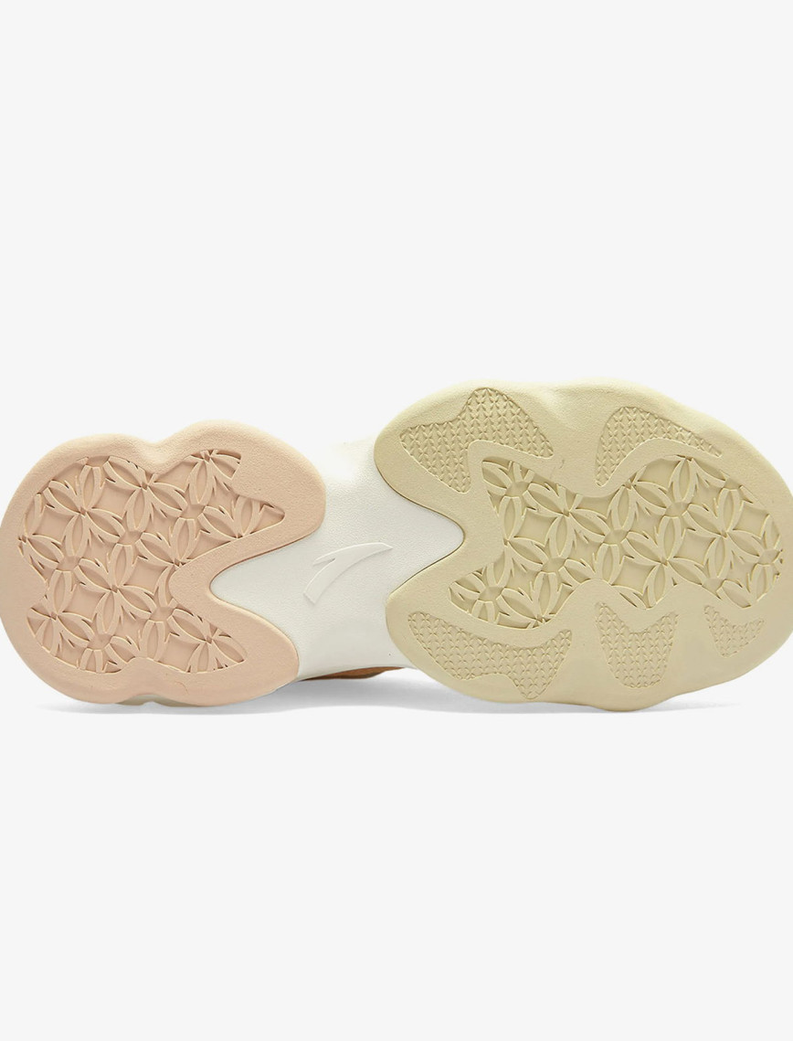 Anta Nuts 2.0 Kadın Beyaz Spor Ayakkabı Anta Nuts 2.0 Kadın Beyaz Spor Ayakkabı