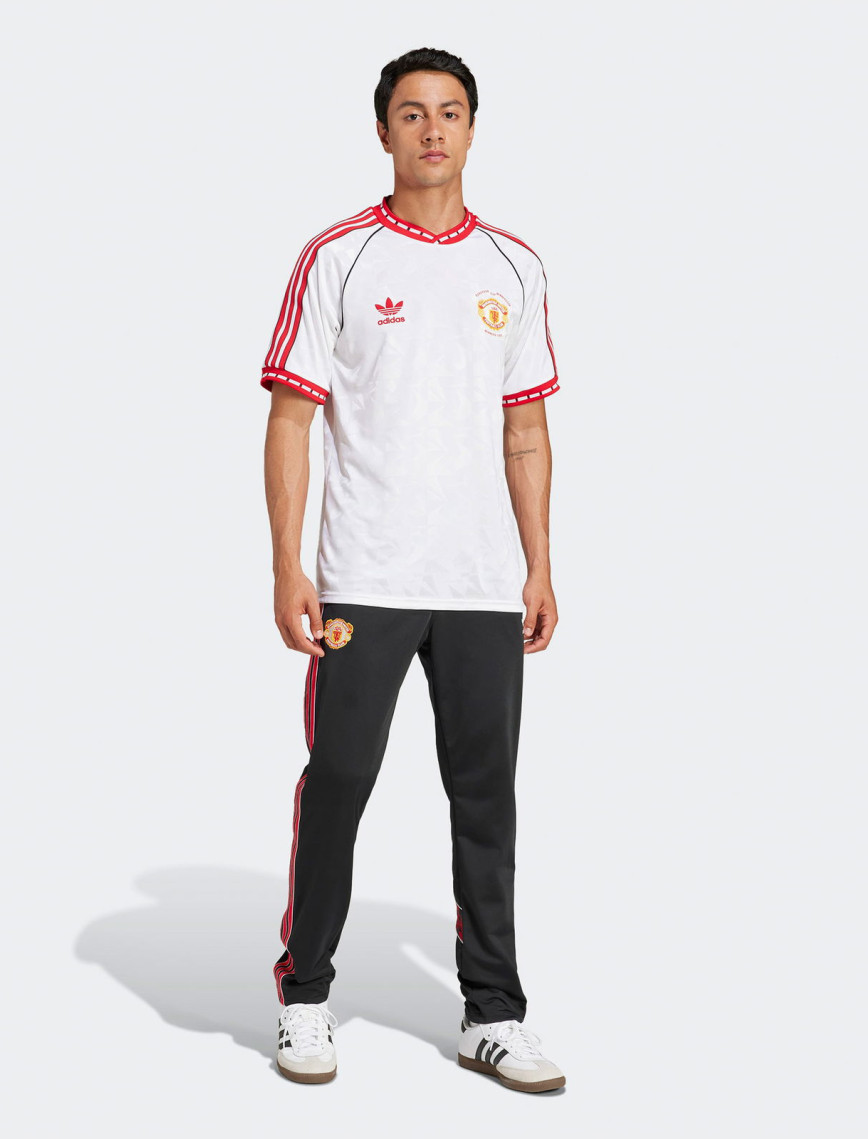 adidas Manchester United Retro Erkek Beyaz T-Shirt adidas Manchester United Retro Erkek Beyaz T-Shirt