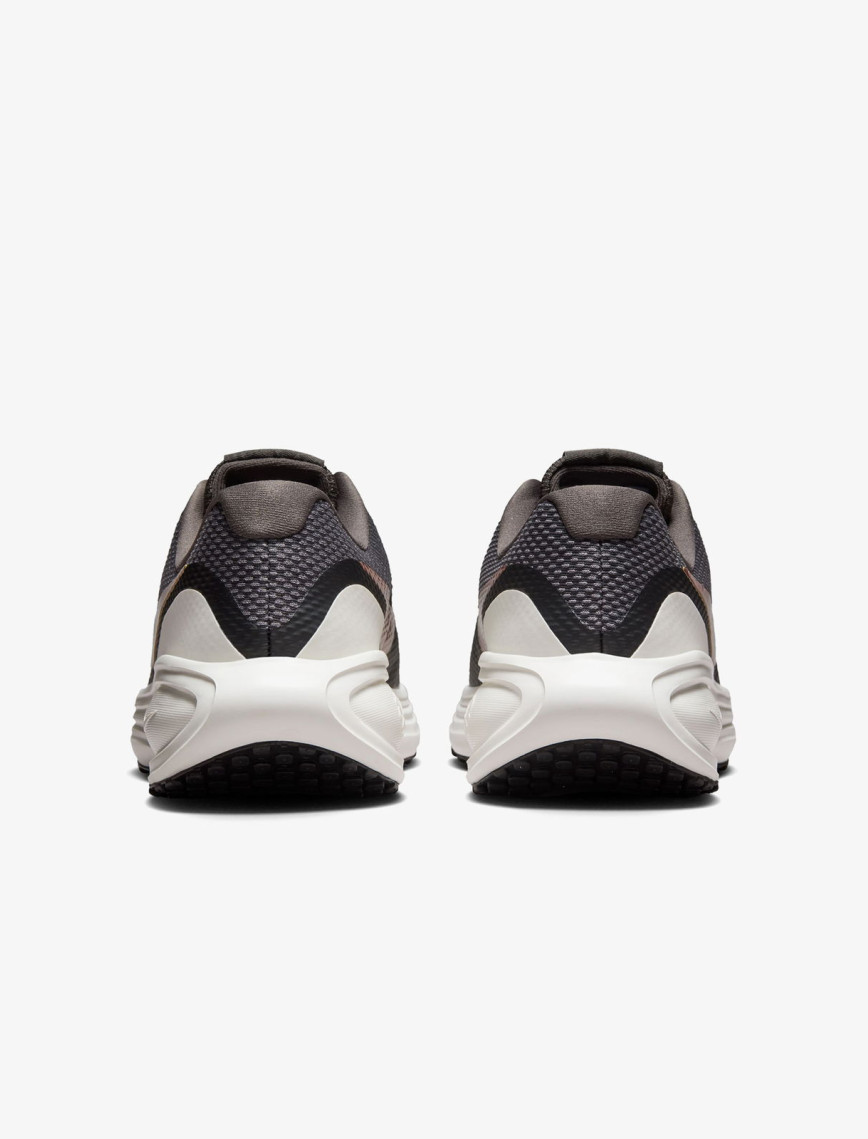 Nike Revolution 8 Kadın Kahverengi Koşu Ayakkabısı Nike Revolution 8 Kadın Kahverengi Koşu Ayakkabısı