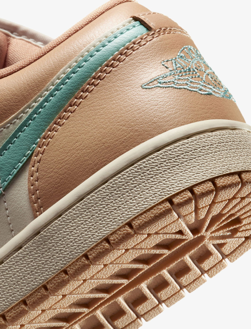 Jordan Air 1 Low Kadın Bej Spor Ayakkabı Jordan Air 1 Low Kadın Bej Spor Ayakkabı