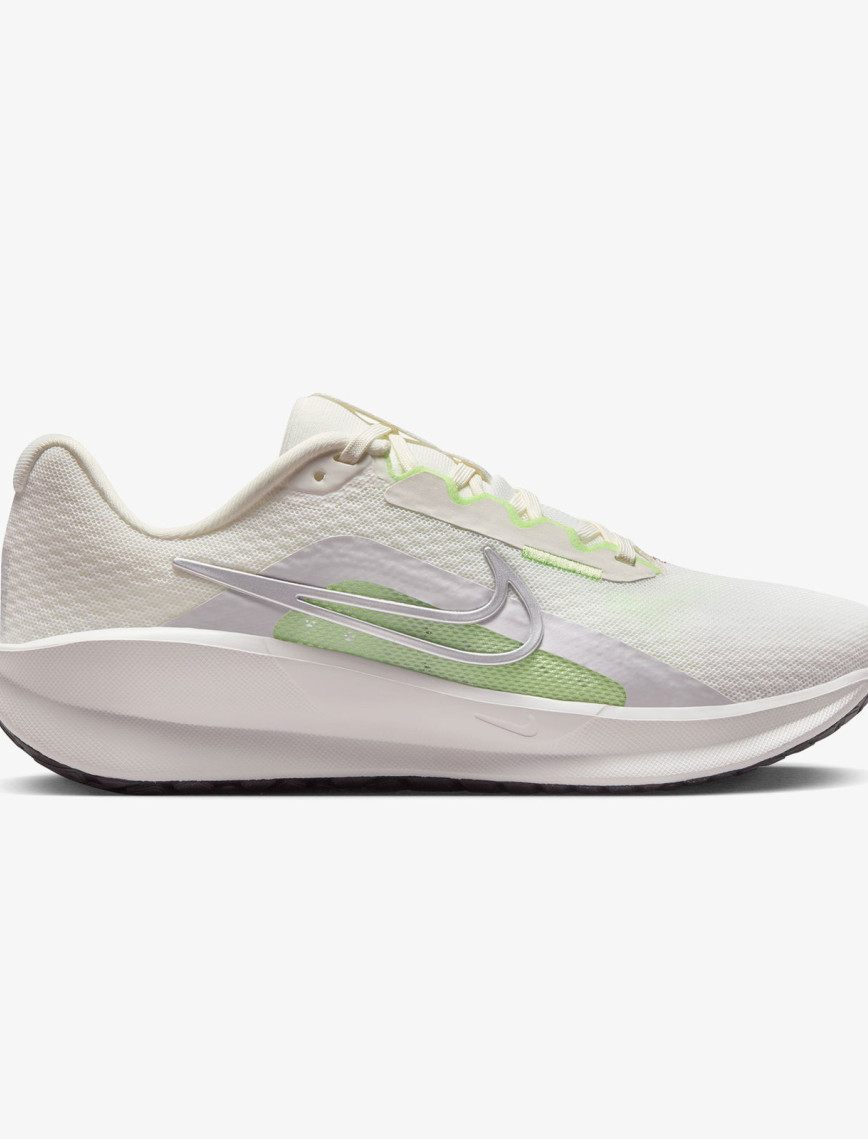Nike Downshifter 13 Kadın Krem Rengi Koşu Ayakkabısı Nike Downshifter 13 Kadın Krem Rengi Koşu Ayakkabısı