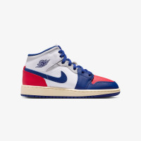Jordan Air 1 Mid Genç Çocuk Beyaz Spor Ayakkabı Jordan Air 1 Mid Genç Çocuk Beyaz Spor Ayakkabı