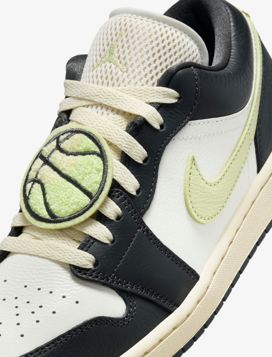 Jordan Air 1 Low SE Kadın Gri Spor Ayakkabı Jordan Air 1 Low SE Kadın Gri Spor Ayakkabı