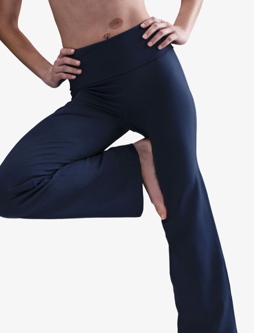 Nike One Dri-Fit Kadın Lacivert Eşofman Altı Nike One Dri-Fit Kadın Lacivert Eşofman Altı