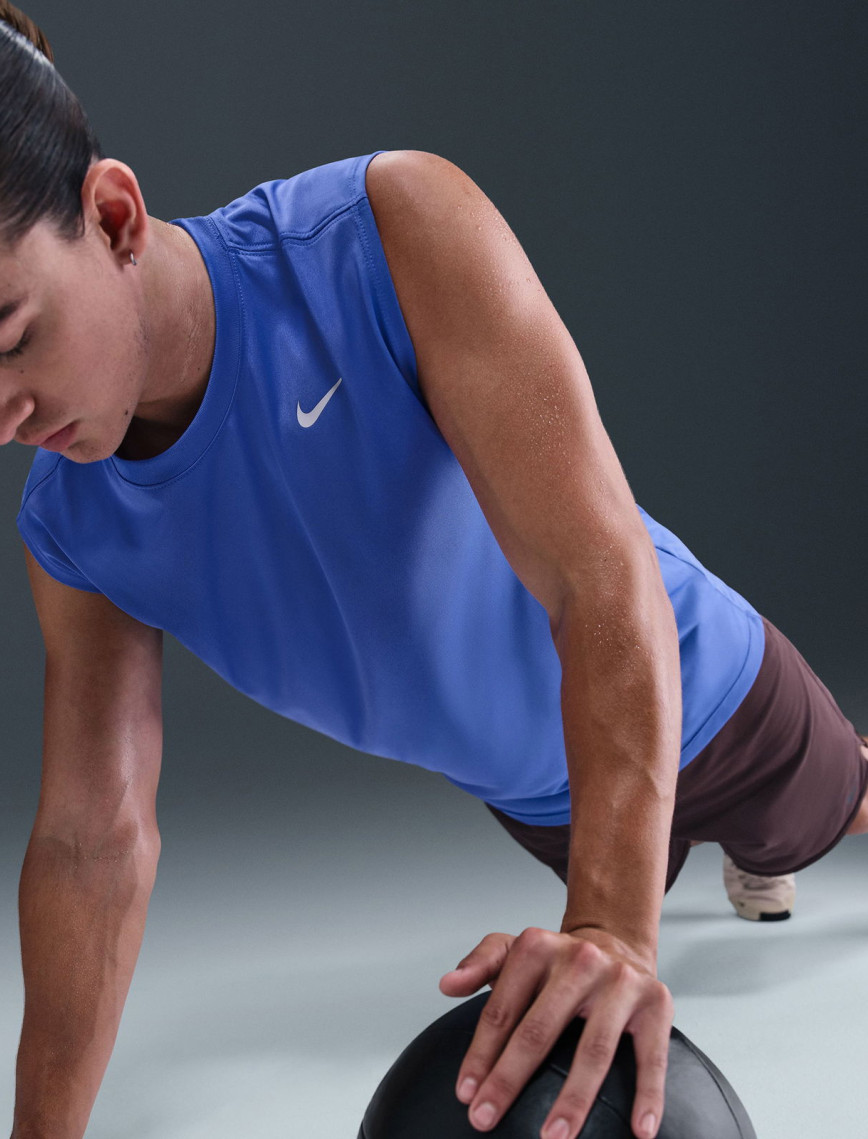 Nike Dri-Fit Legend Erkek Mavi T-Shirt Nike Dri-Fit Legend Erkek Mavi T-Shirt