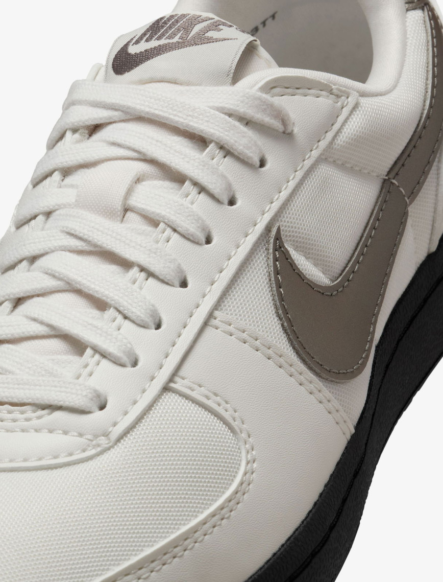 Nike Field General Kadın Krem Rengi Spor Ayakkabı Nike Field General Kadın Krem Rengi Spor Ayakkabı