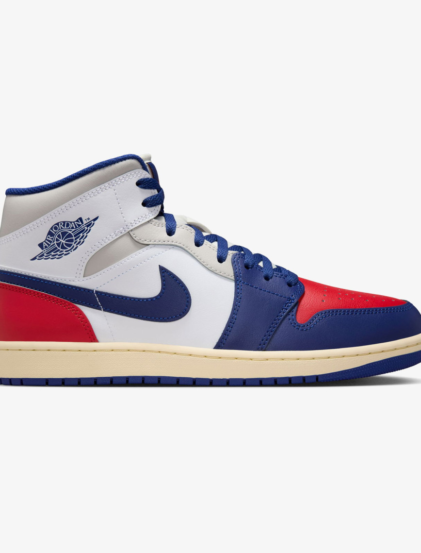 Jordan Air 1 Mid Erkek Beyaz Spor Ayakkabı Jordan Air 1 Mid Erkek Beyaz Spor Ayakkabı