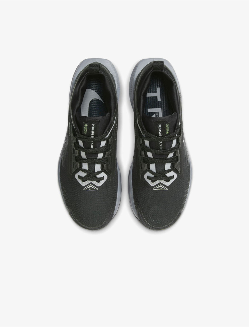 Nike Pegasus Trail 5 Gore-Tex Kadın Siyah Koşu Ayakkabısı Nike Pegasus Trail 5 Gore-Tex Kadın Siyah Koşu Ayakkabısı