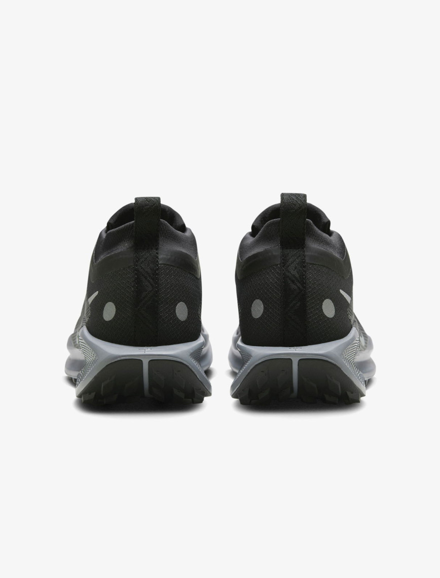 Nike Pegasus Trail 5 Gore-Tex Kadın Siyah Koşu Ayakkabısı Nike Pegasus Trail 5 Gore-Tex Kadın Siyah Koşu Ayakkabısı