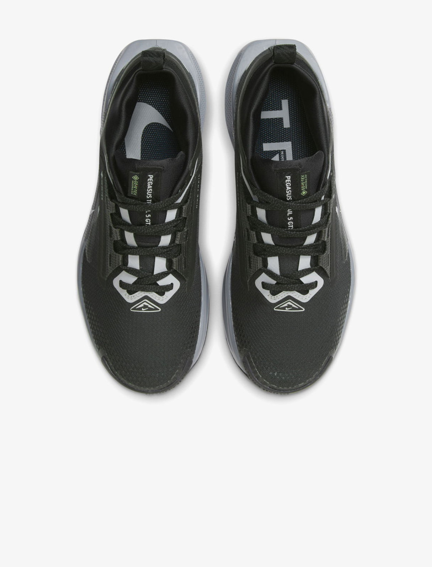 Nike Pegasus Trail 5 Gore-Tex Kadın Siyah Koşu Ayakkabısı Nike Pegasus Trail 5 Gore-Tex Kadın Siyah Koşu Ayakkabısı